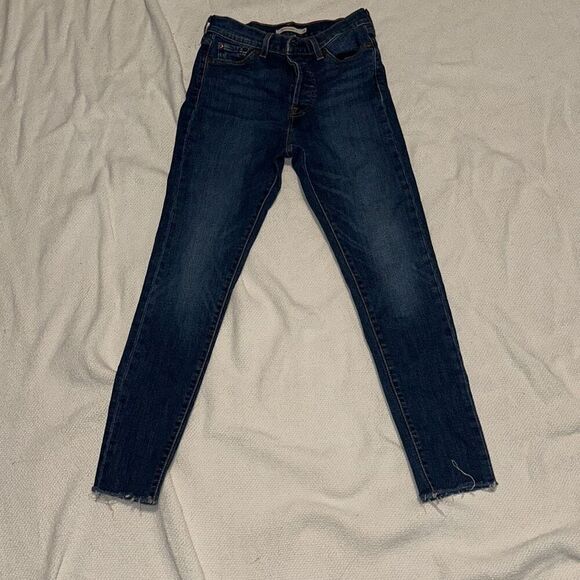 Levi’s dark wash wedgie fit high waisted jeans | Sz 26 - Picture 2 of 5